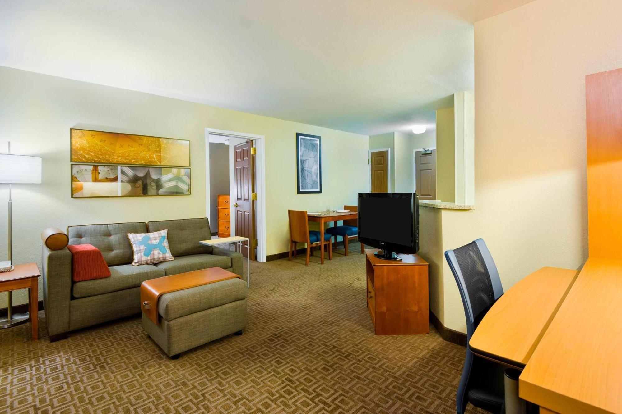 Towneplace Hotel 3*
